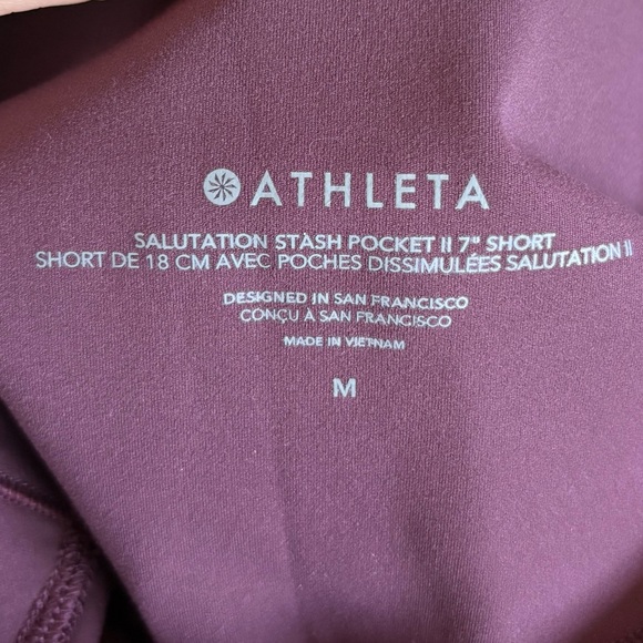 Athleta Salutation Stash Pocket 7” biker short - Picture 7 of 9